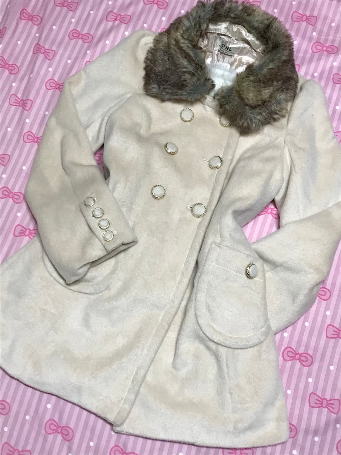 라떼맛 퍼 투버튼 코트 상품이미지4