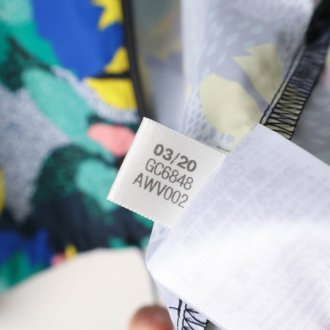 44/아디다스 HER스튜디오런던 크롭 윈드브레이커 상품이미지9