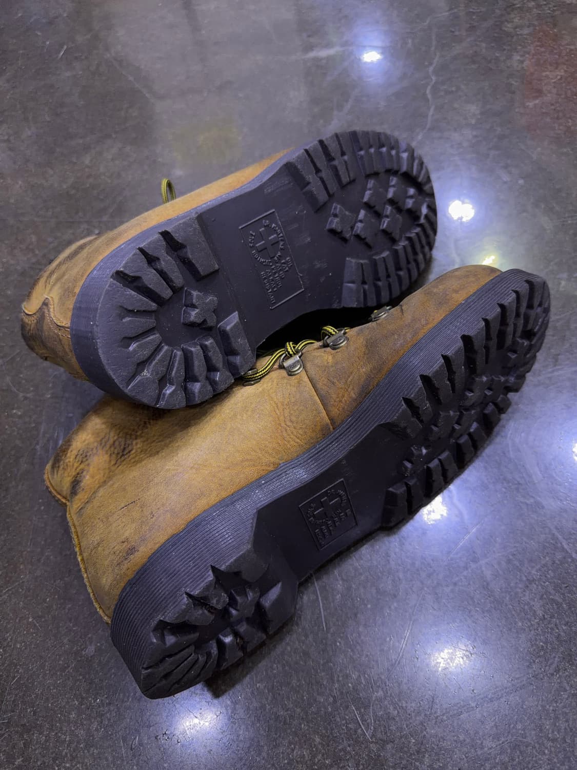 닥터마틴 홀트 하이킹 트래킹 워커 워크 부츠 250 상품이미지8