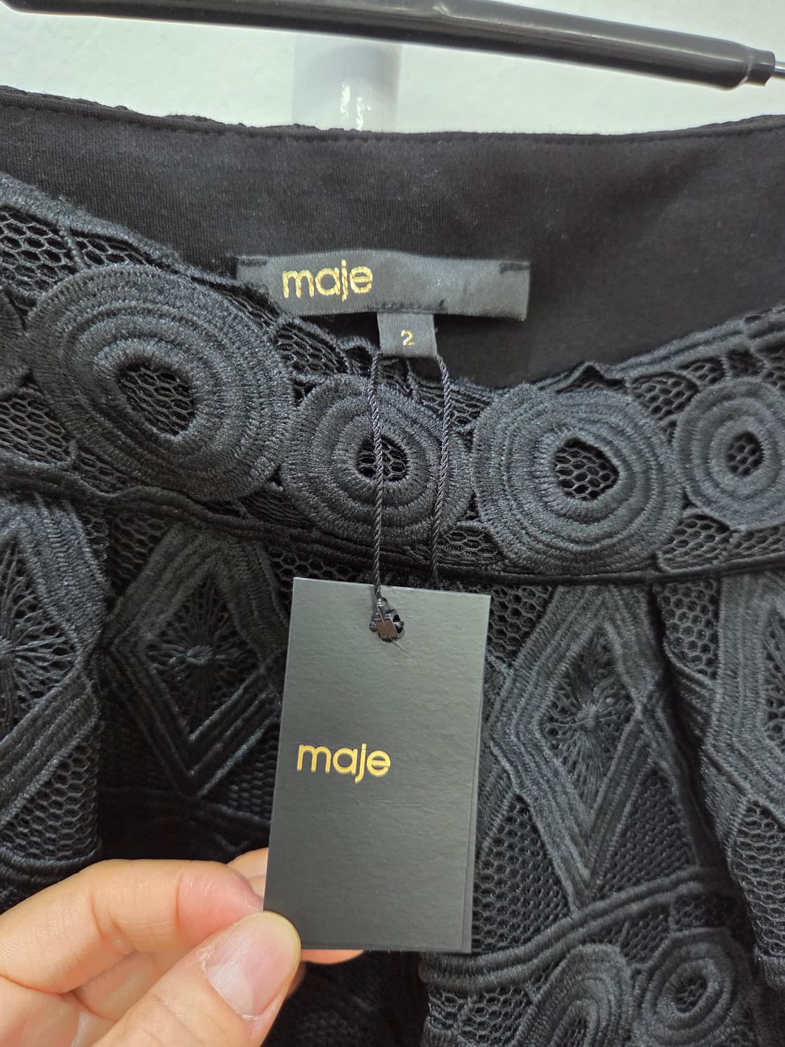 maje 마쥬 펀칭 자수 레이스 롱스커트 상품이미지5