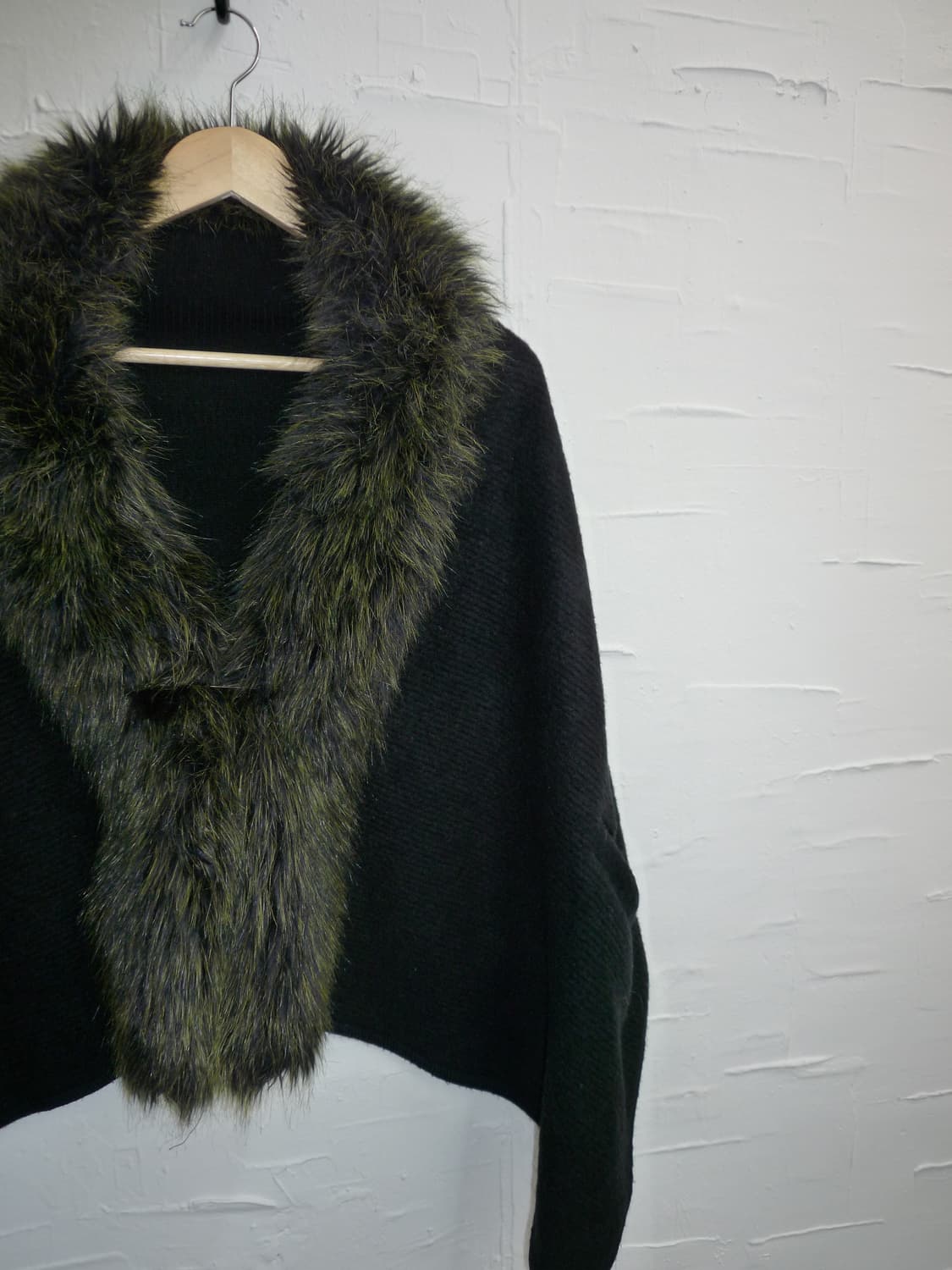 Khaki fur cape 상품이미지5