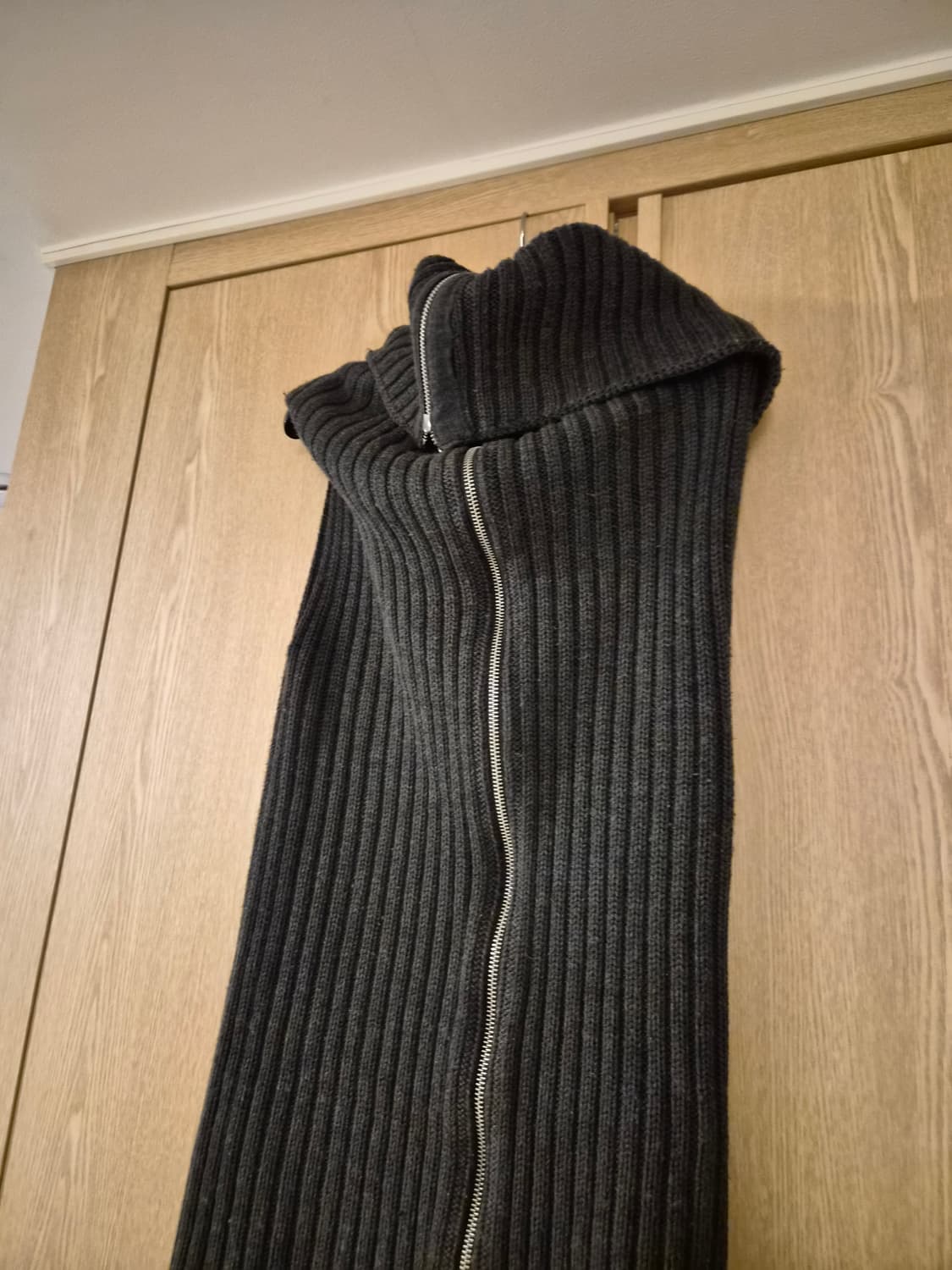 롱지퍼 니트베스트 상품이미지3