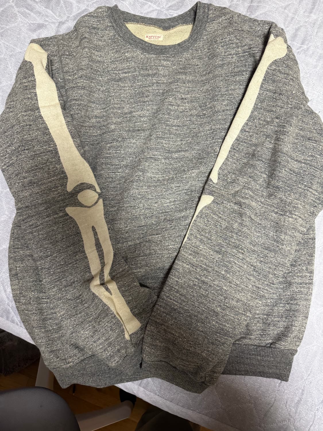 [4] 캐피탈 본 맨투맨 상품이미지1