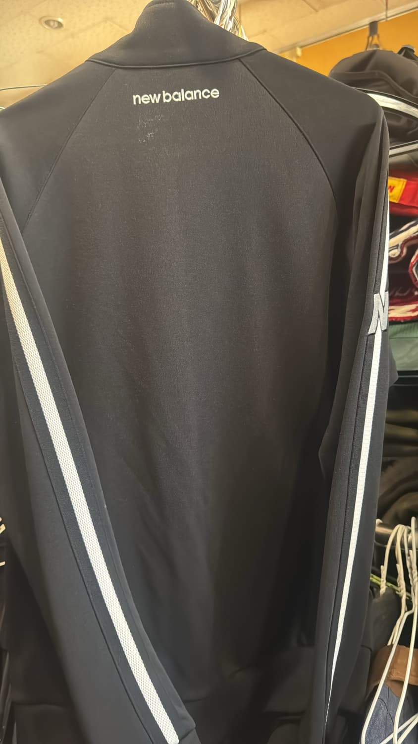 뉴발란스 트랙탑 상품이미지3