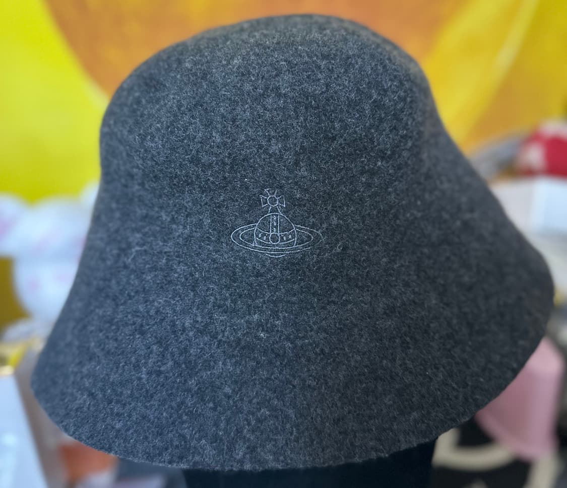 비비안웨스트우드 울 혼방 버킷햇 상품이미지1