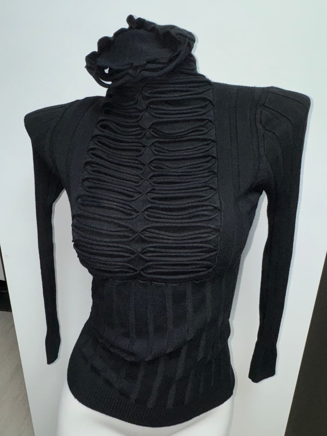 Vintage Rogue Ruffle turtlene 로그 러플 목폴라 상품이미지1