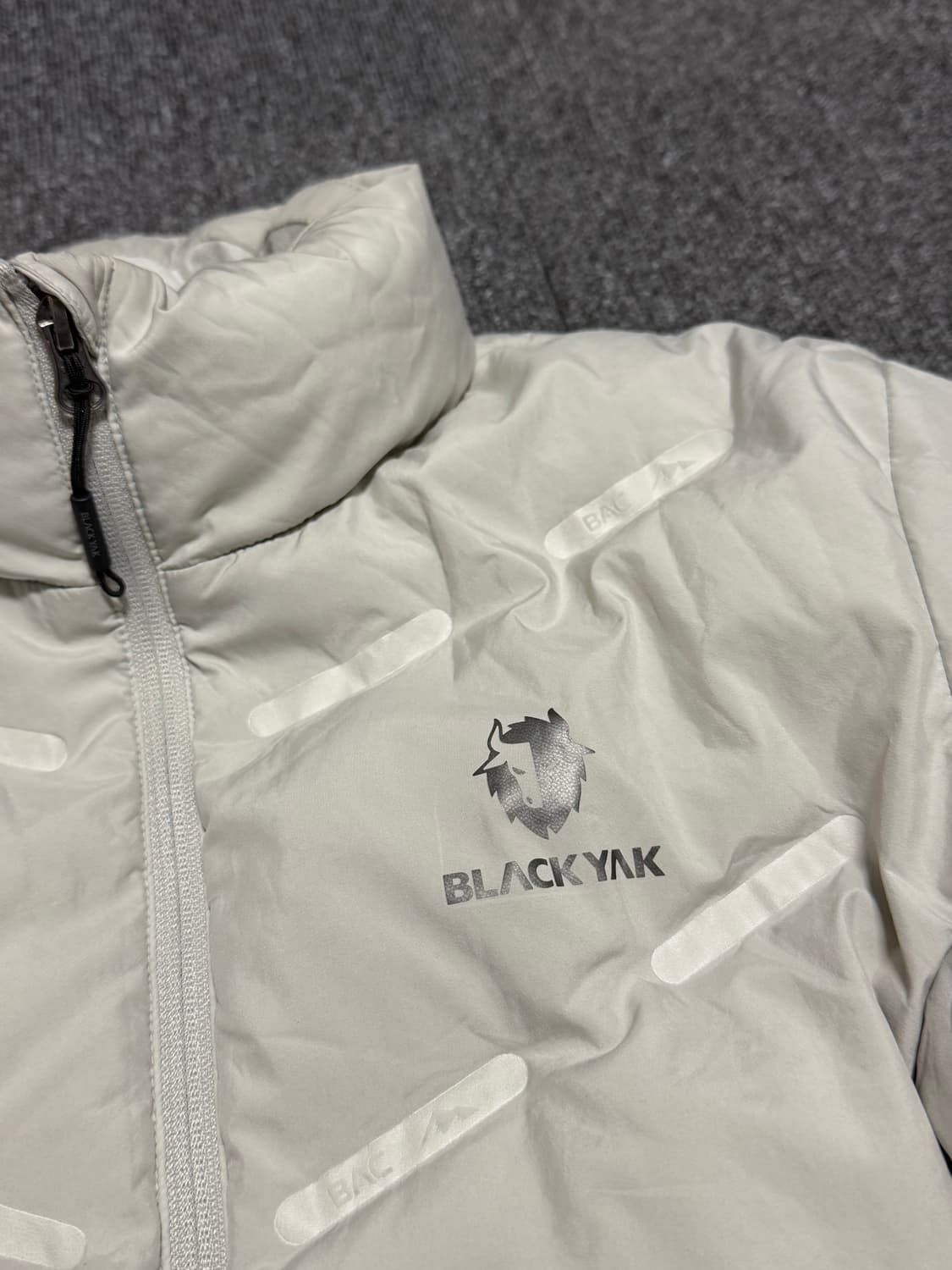 블랙야크 제로스팟 미드다운자켓 상품이미지2