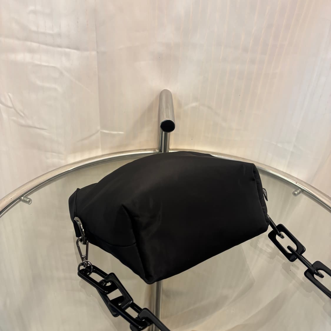  Hvisk 비스크 비건 나일론 토트백      상품이미지7