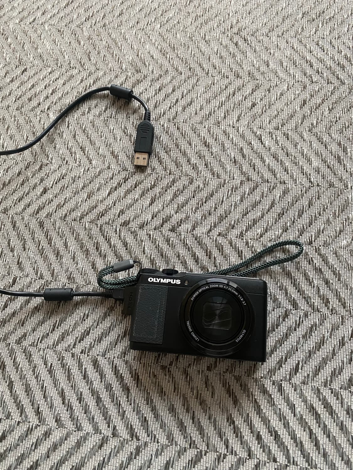 디카 올림푸스 (올림푸스 STYLUS XZ-10 블랙 색상) 상품이미지1