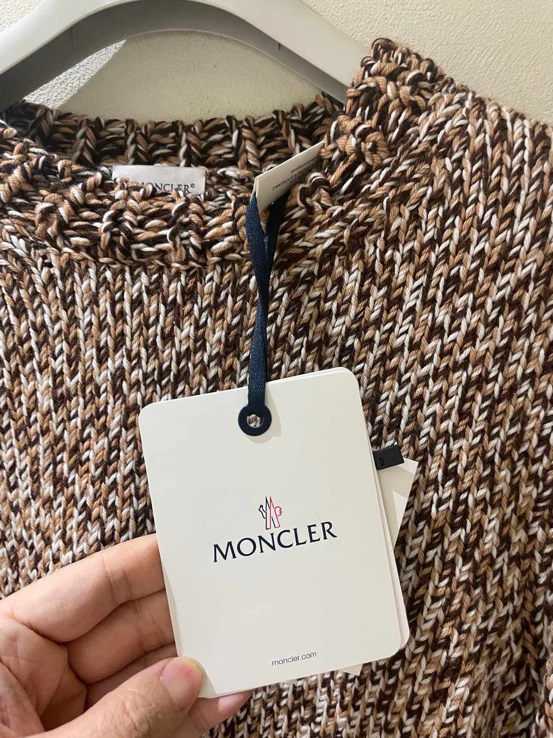 몽끌레어 여성스웨터 상품이미지5