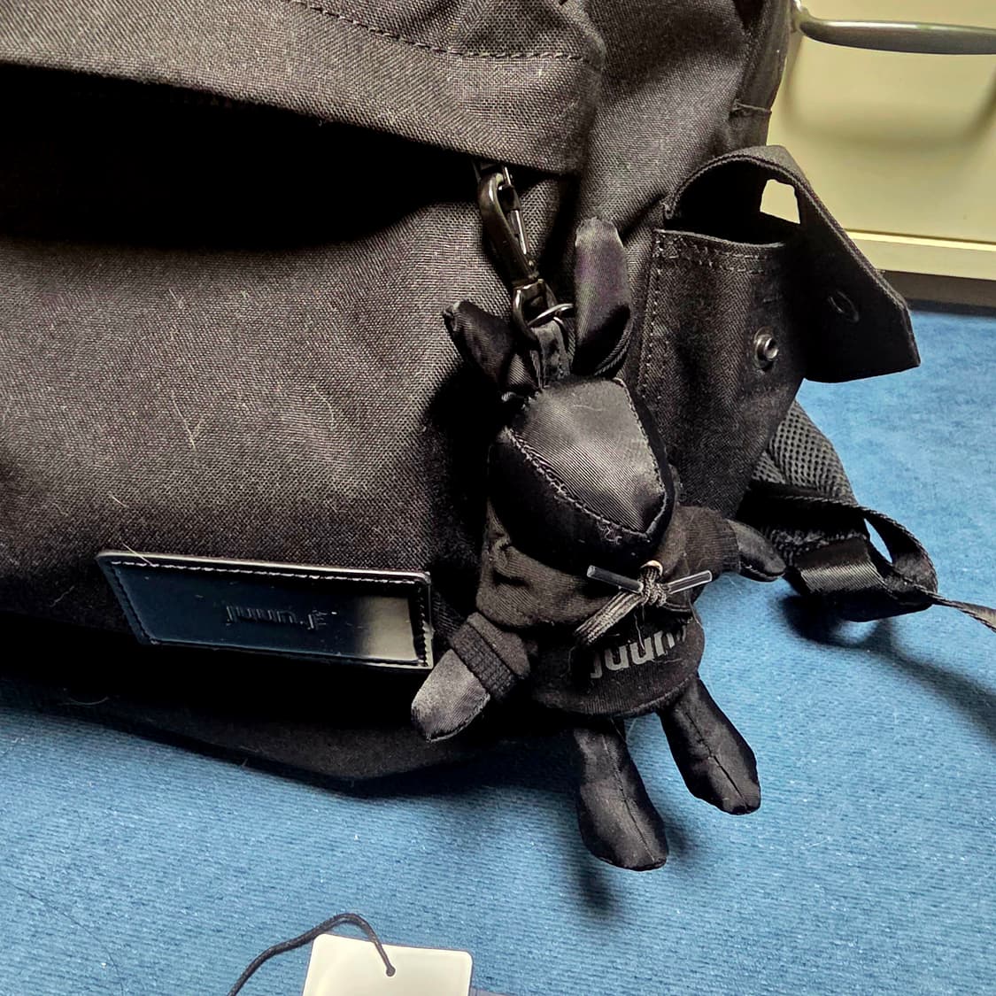 26SS 준지 500D 나일론 베이직 백팩 (블랙) + 준지 버니 키링  상품이미지2