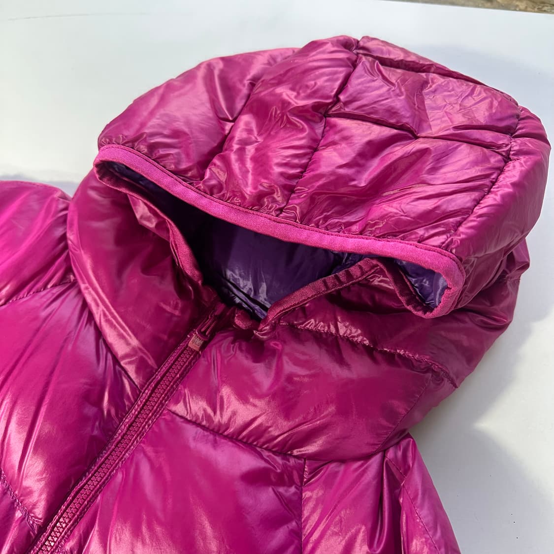 우먼L-XL 유니클로 딥핑크 웜후드 경량패딩 상품이미지4