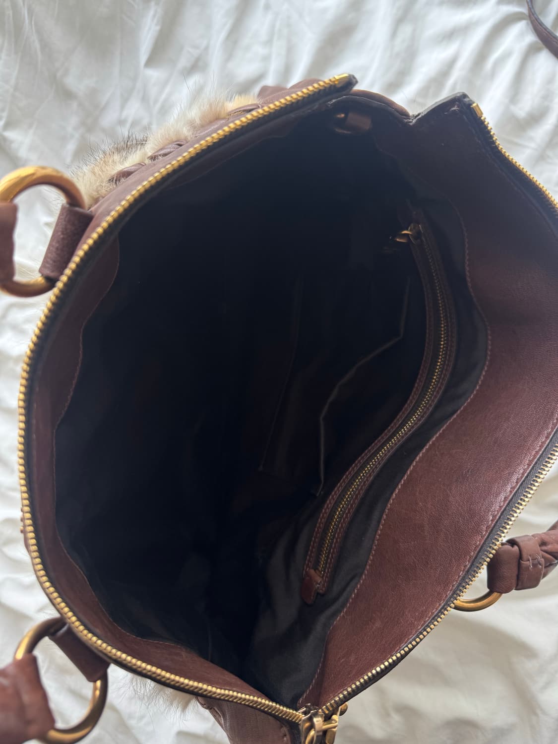 미우미우 브라운 퍼 가방 상품이미지5