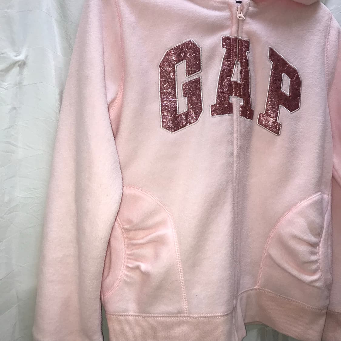 GAP 갭 딸기우유 라떼갸루 글리터 기모 후드집업 상품이미지4