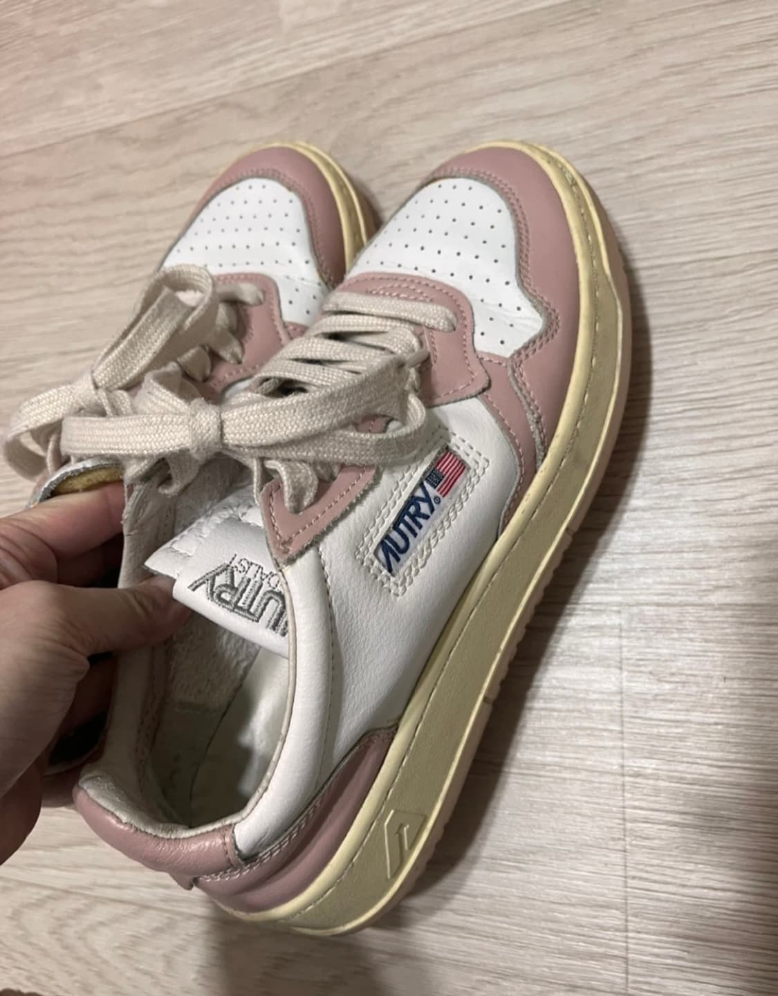Autry 오트리 메달리스트 핑크 스니커즈 38 상품이미지3