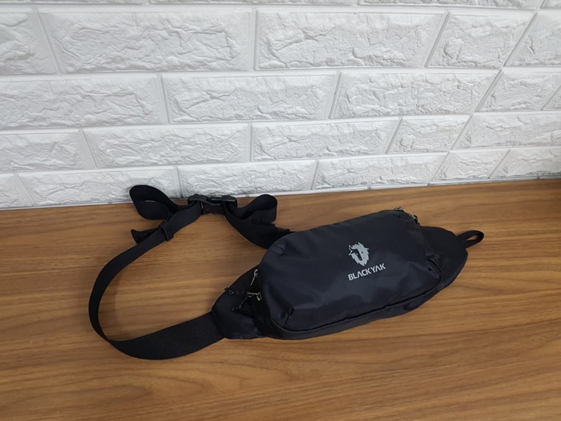 블랙야크 힙색 슬링백 크로스백 (남여공용사용가능) 상품이미지2