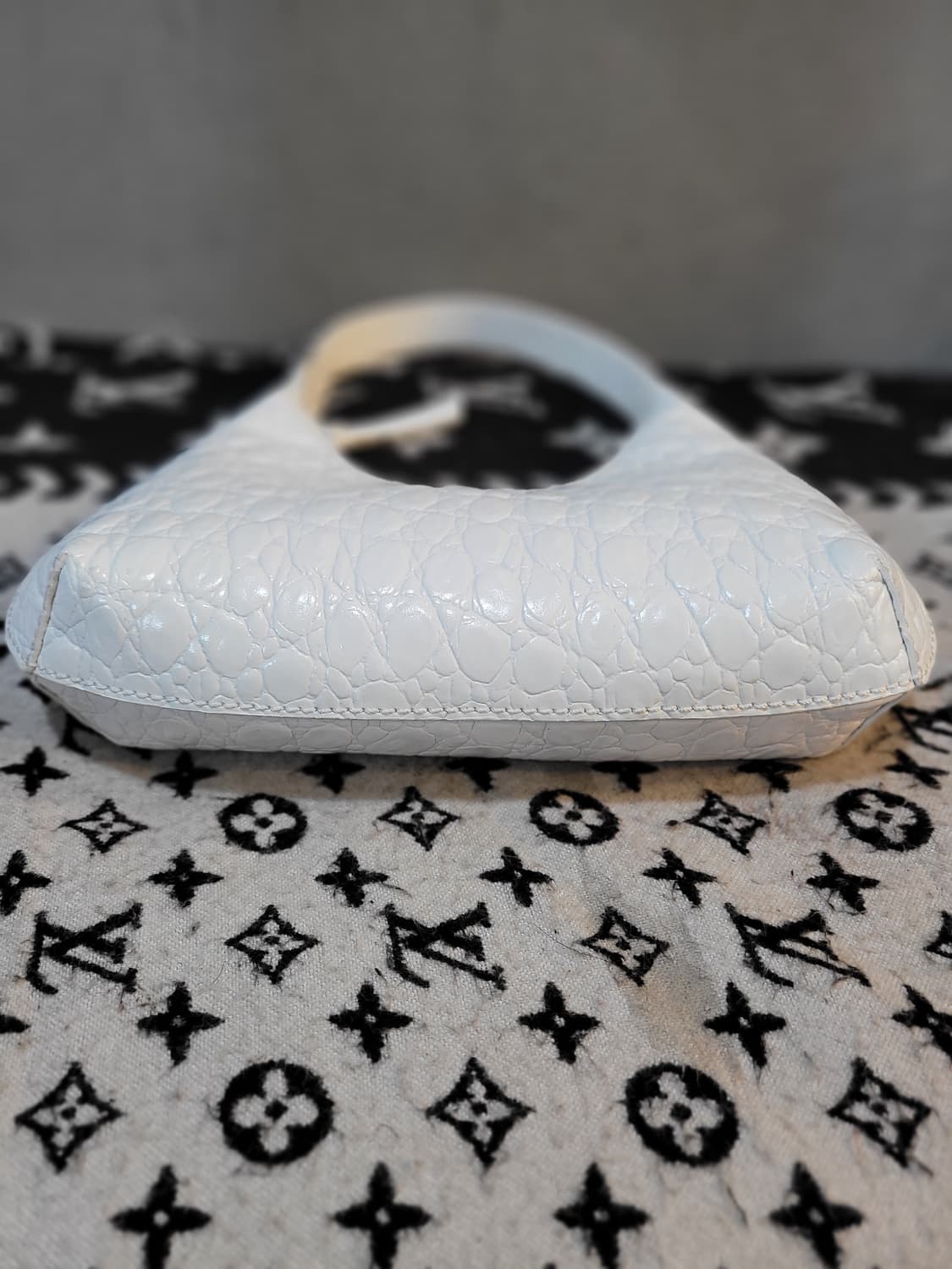 정품 BY FAR (바이파) 베이비  미니  엠마백  상품이미지4