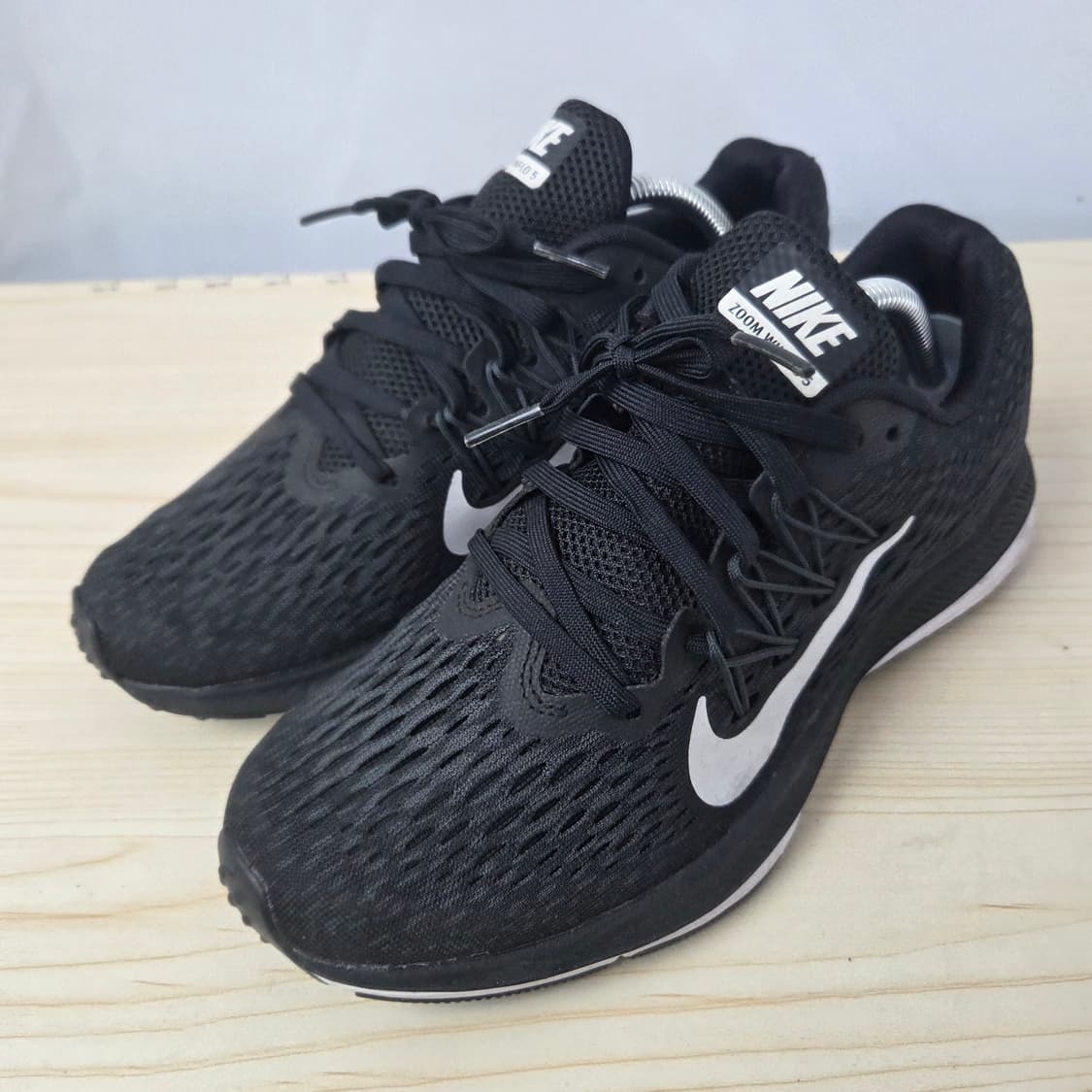 235 나이키 줌윈플로우 운동화 워킹화 러닝화 상품이미지1