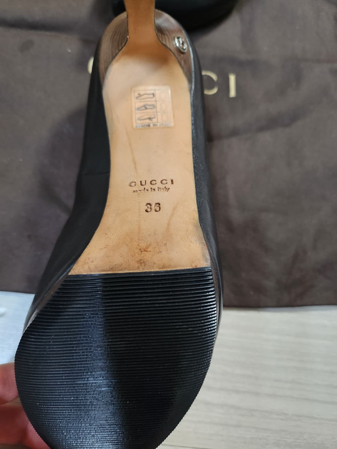 정품 구찌 새상품급 가죽힐 상품이미지5