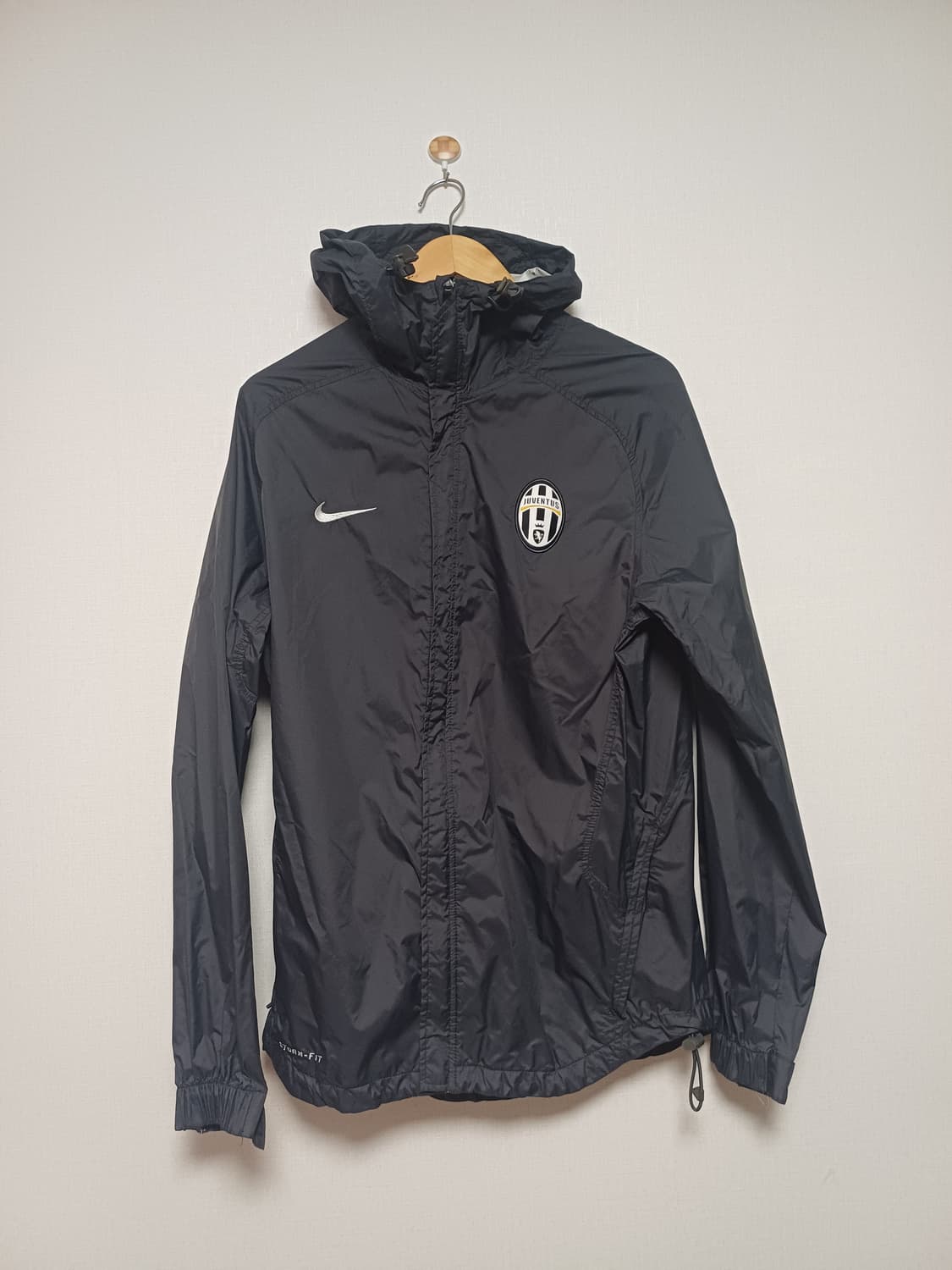 나이키 유벤투스 바람막이  상품이미지1