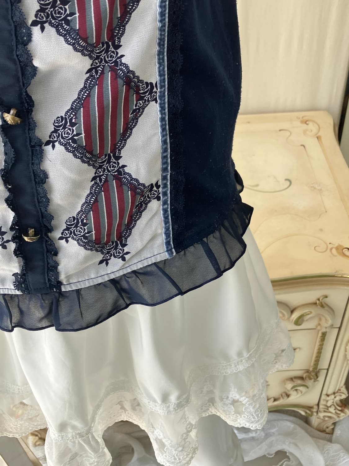 Axes Femme velvet lace line blouse 상품이미지5