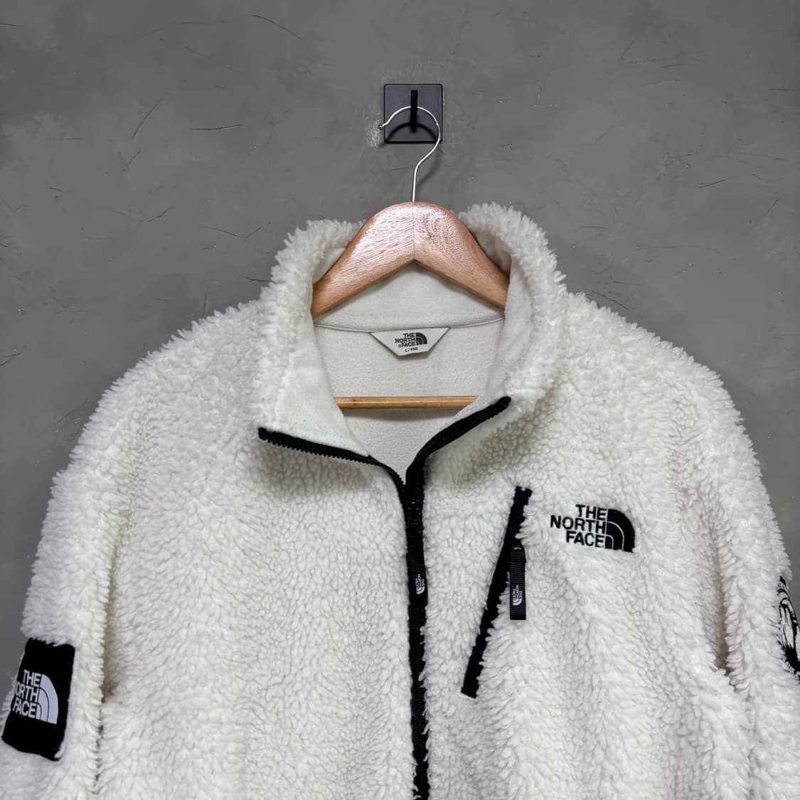 노스페이스 플리스 집업 화이트 블랙 상품이미지2