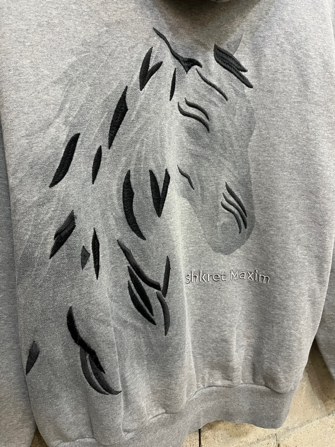 준지 x 슈크렛 막심 홀스 후디 상품이미지2