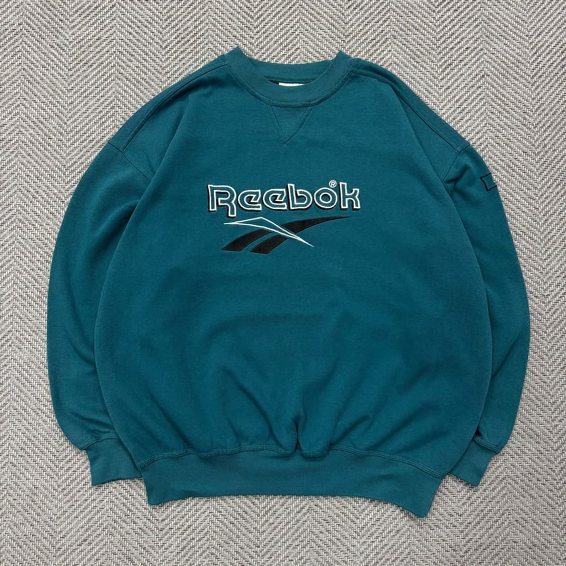 올드 리복 빅로고 스웻셔츠 v2249 상품이미지1