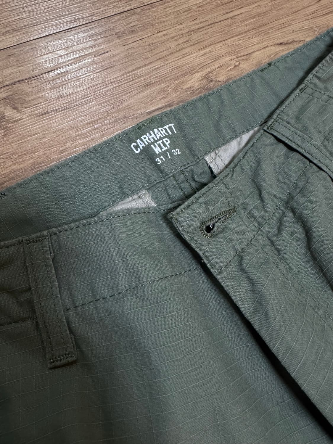 [31] 칼하트wip 레귤러 카고팬츠 카키 상품이미지3