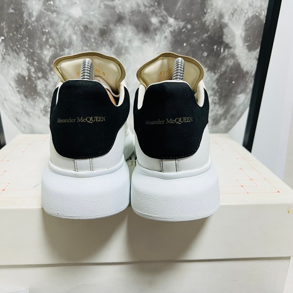 정품 40) 알렉산더 맥퀸 오버솔 스니커즈 255~260 상품이미지4