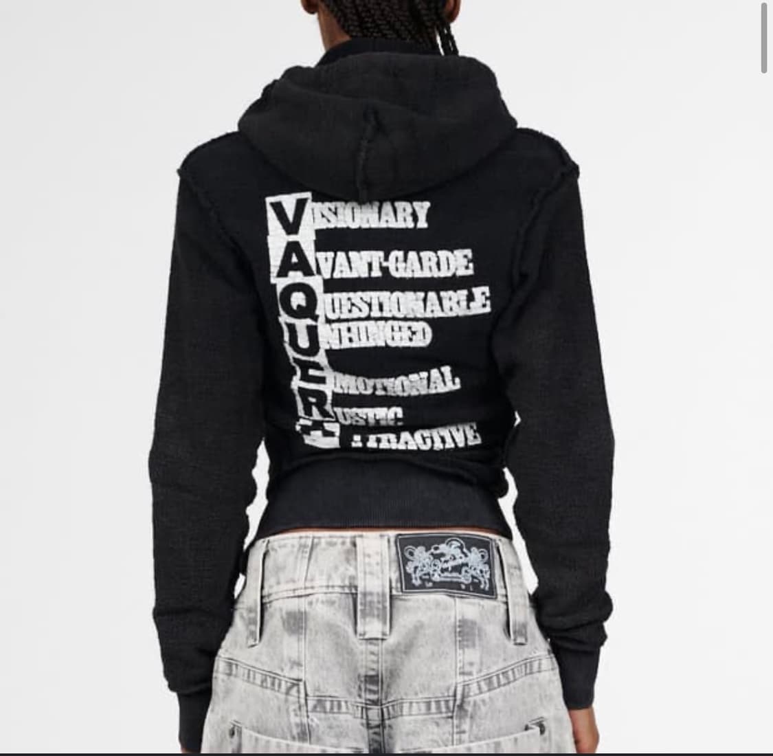 바퀘라 트위스트 후드 집업 상품이미지1