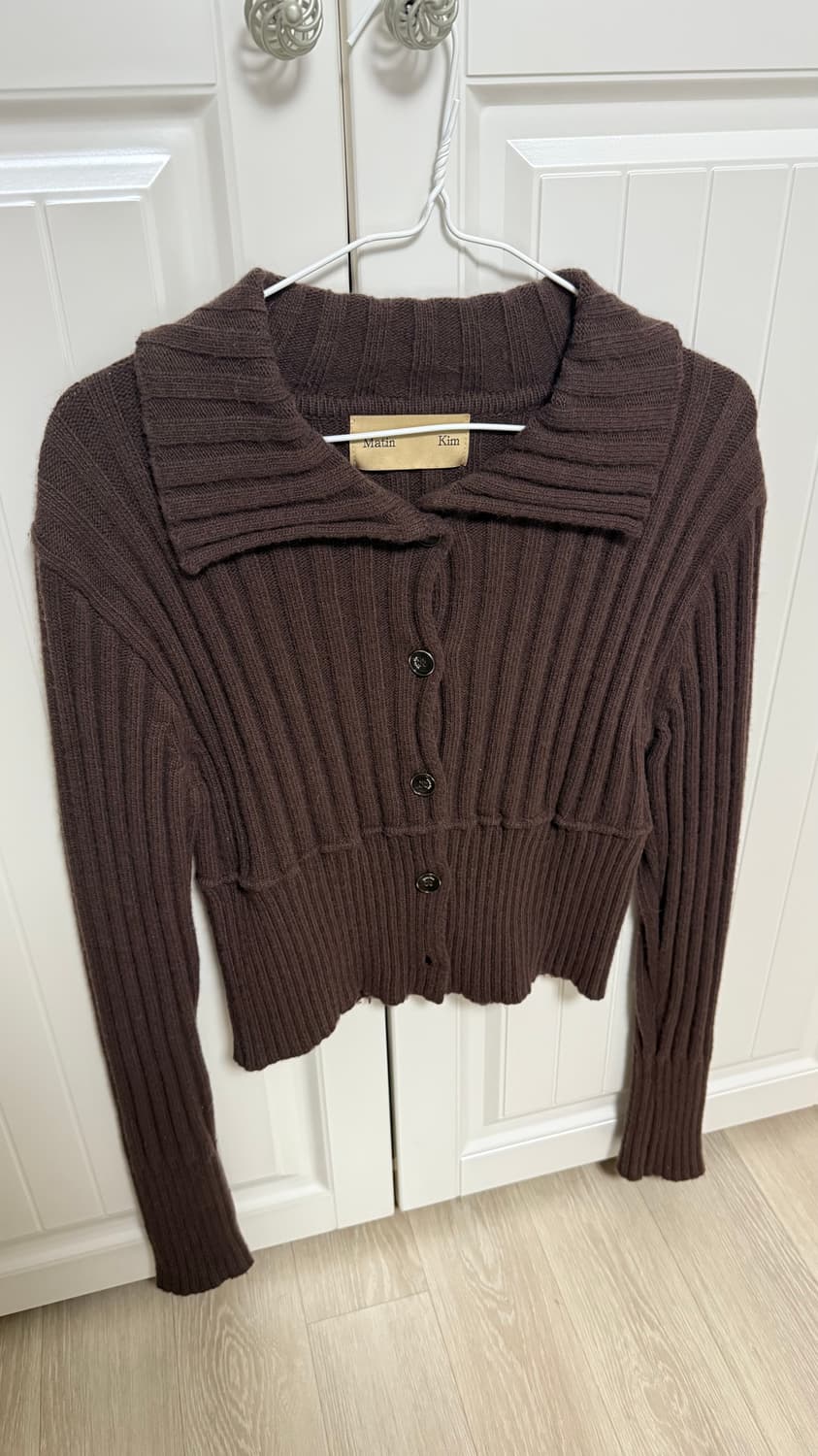 마뗑킴 세미 크롭 가디건 브라운 상품이미지1
