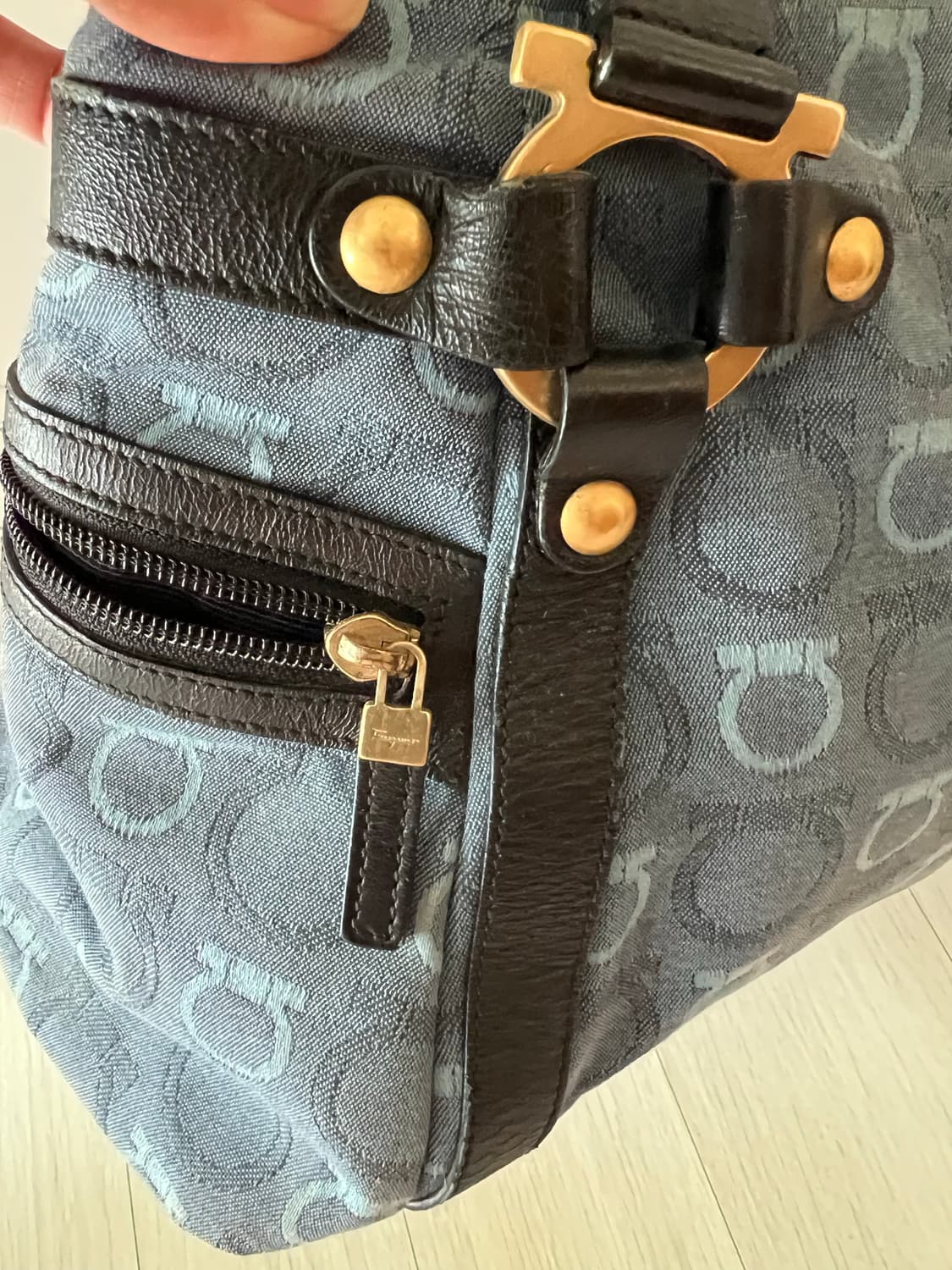 페라가모 가방 상품이미지3