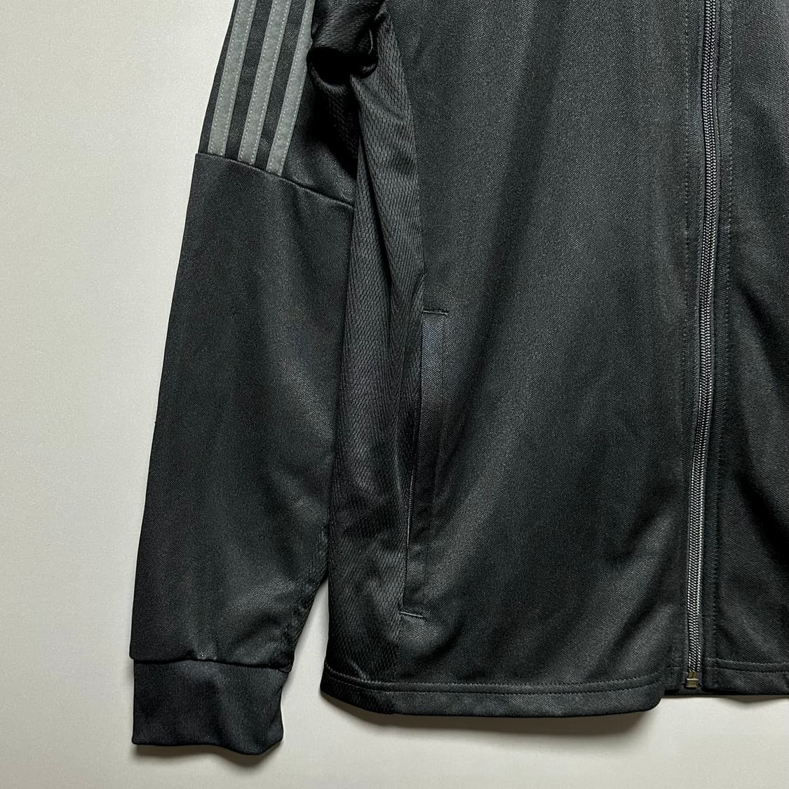 [L]아디다스 블랙 트랙탑 져지 상품이미지3