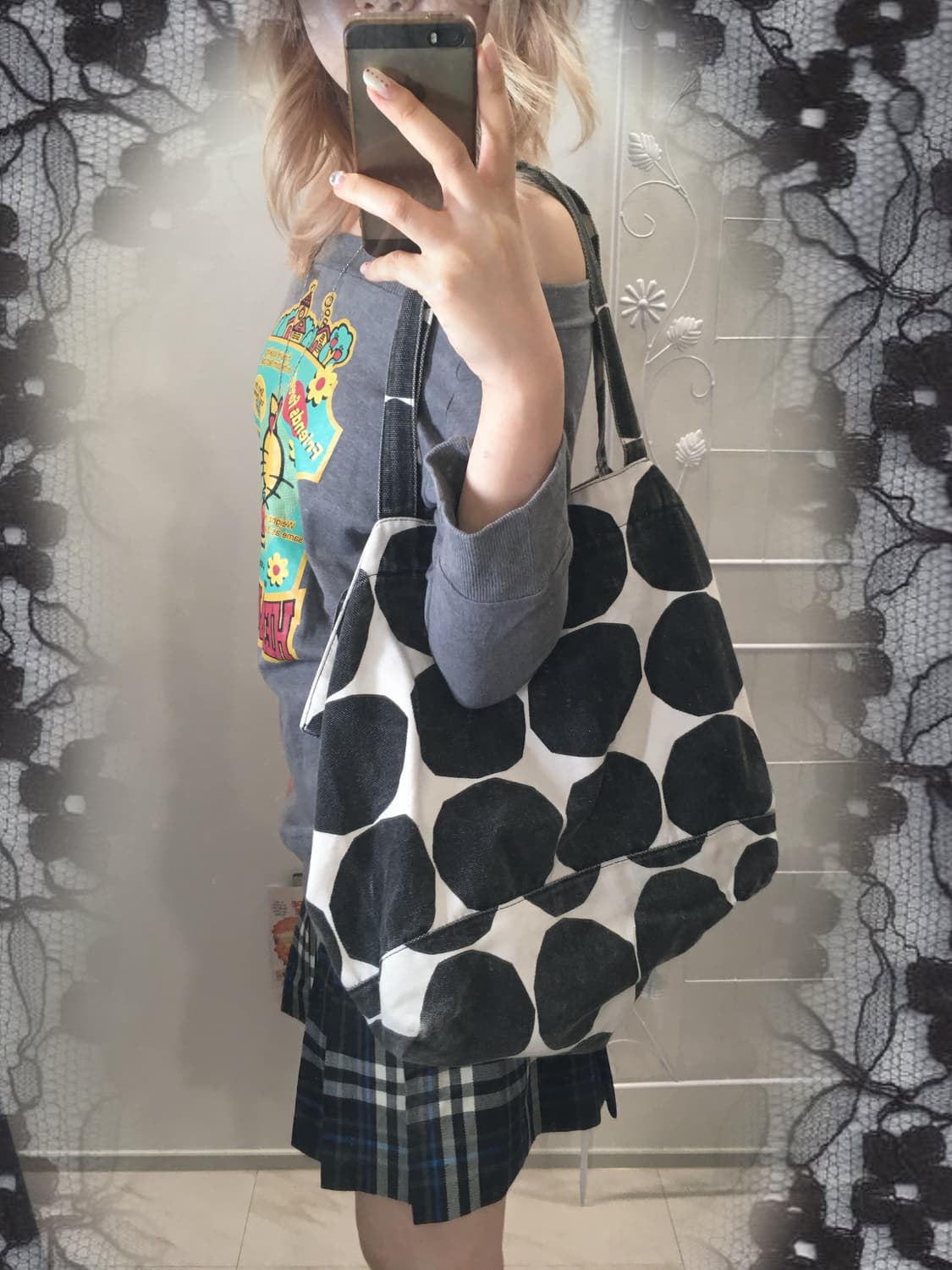 Hello kitty off shoulder printing sweats 상품이미지2