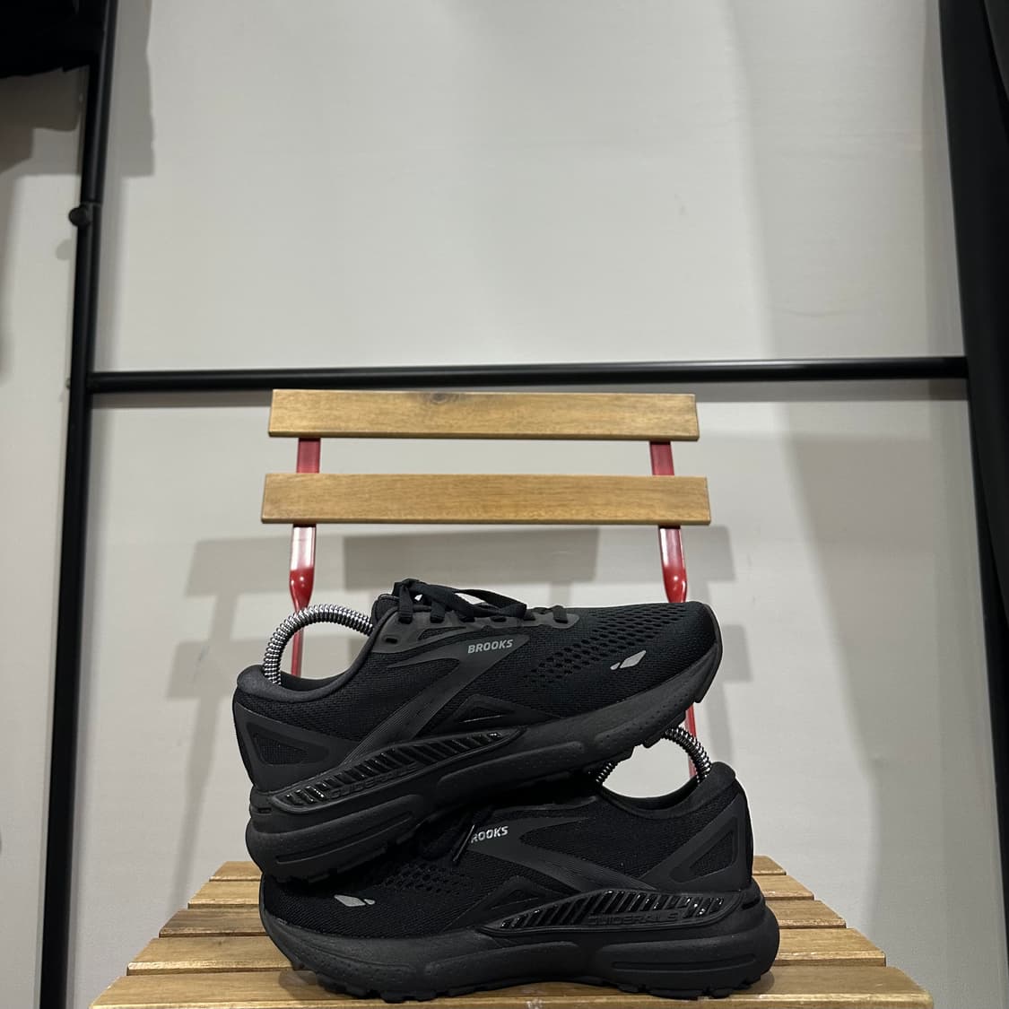 225) 브룩스 런닝화 여성 여자 운동허ㅏ 아드레날린 GTS 23 상품이미지7