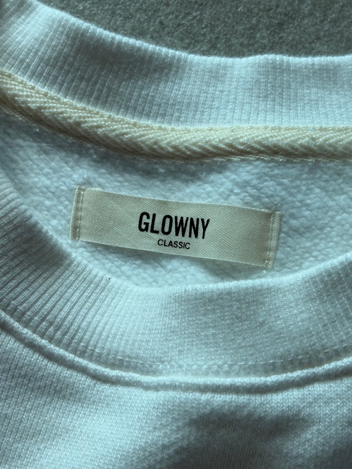 글로니 화이트 맨투맨 상품이미지5