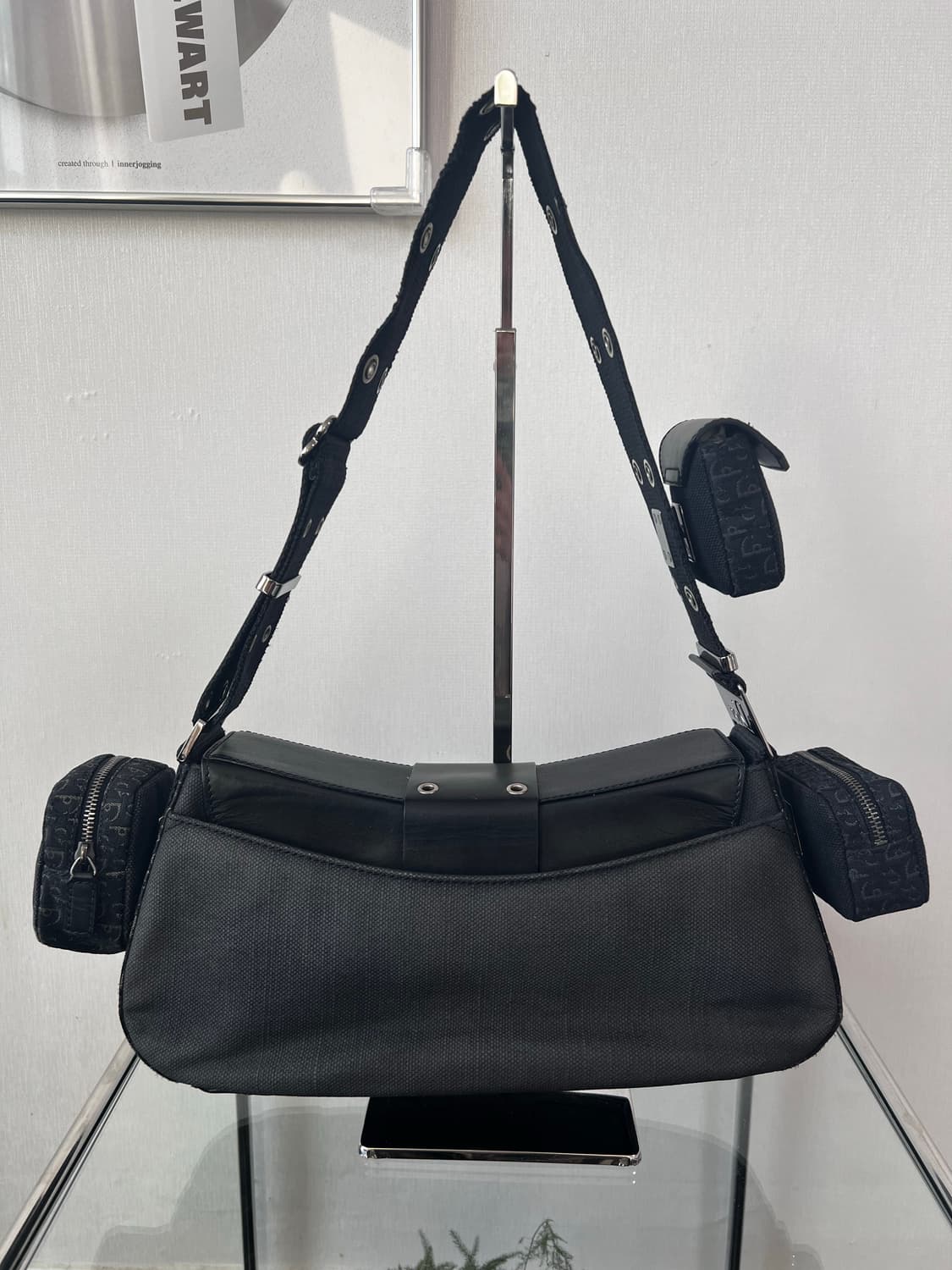 크리스찬 디올 스트릿 시크 콜럼버스 숄더백 상품이미지5