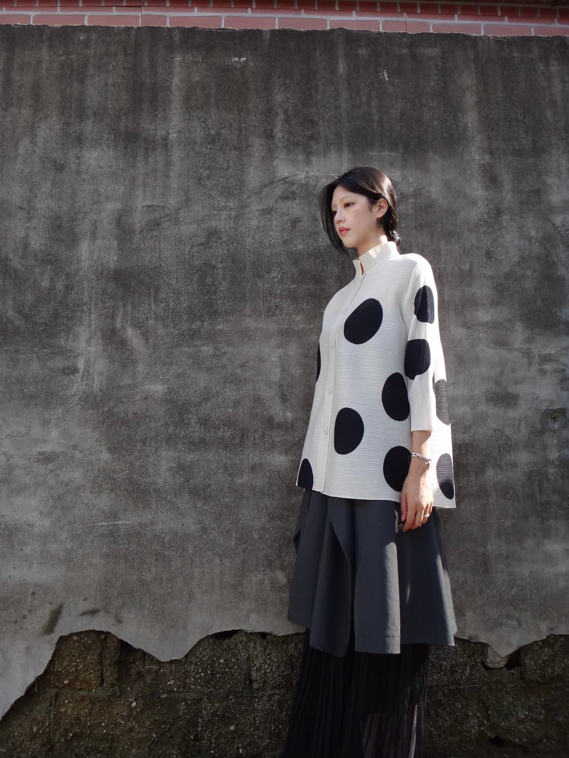 Dot pleats cardigan / ivory 상품이미지5