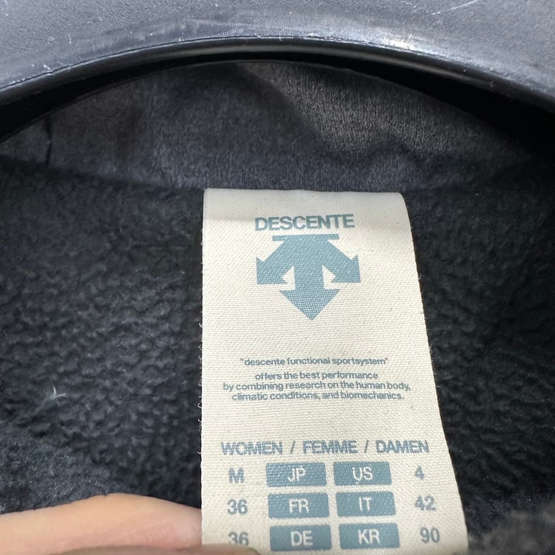 90 데상트 여자 하이브리드 웰론 패딩 상품이미지3