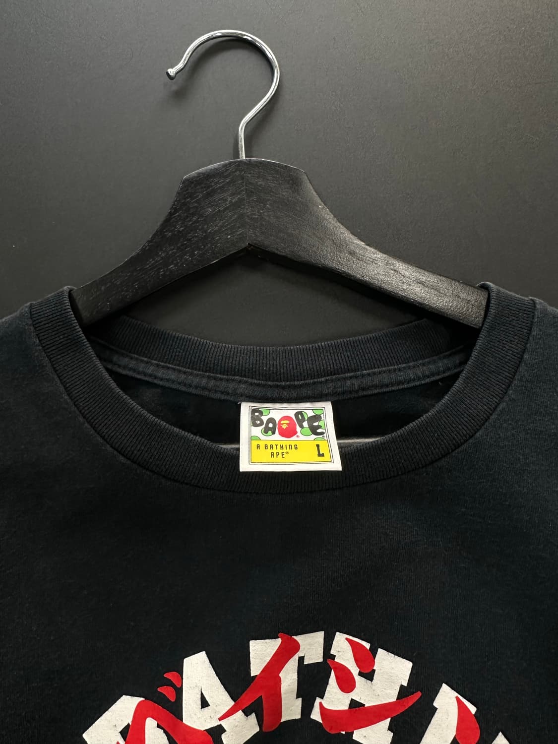 베이프 가타카나 컬리지 컷아웃반팔티 상품이미지5