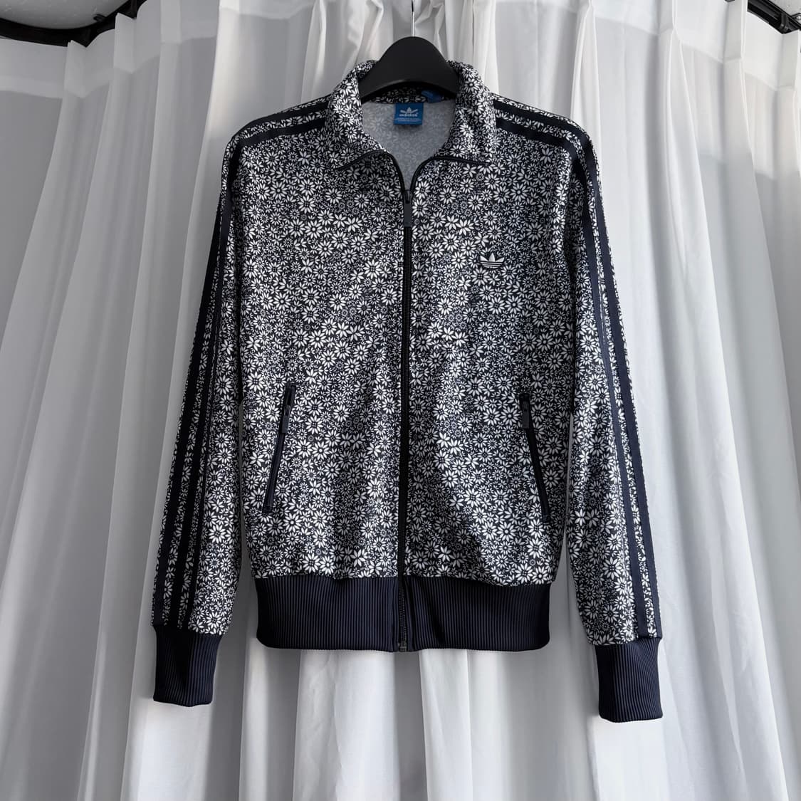 Adidas Originals Floral Pattern Track Ja 상품이미지5