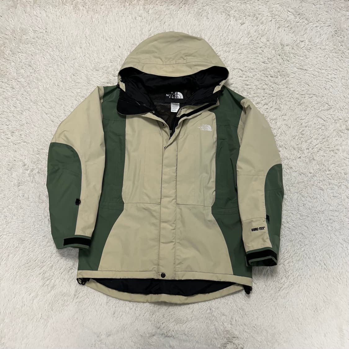 The North Face Gore-Tex Windbreaker 상품이미지4