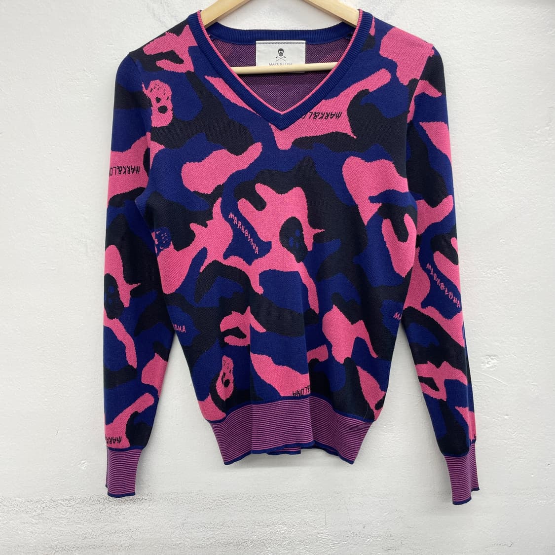 마크앤로나 카모 패턴 니트 유니크 상품이미지1