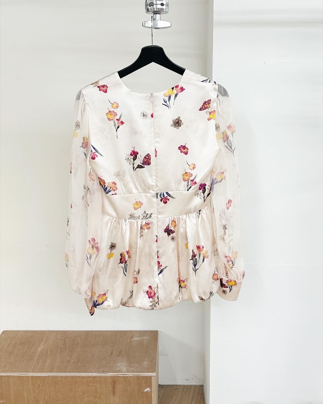 막스마라 라이트핑크 플라워프린팅 세타 블라우스  상품이미지6