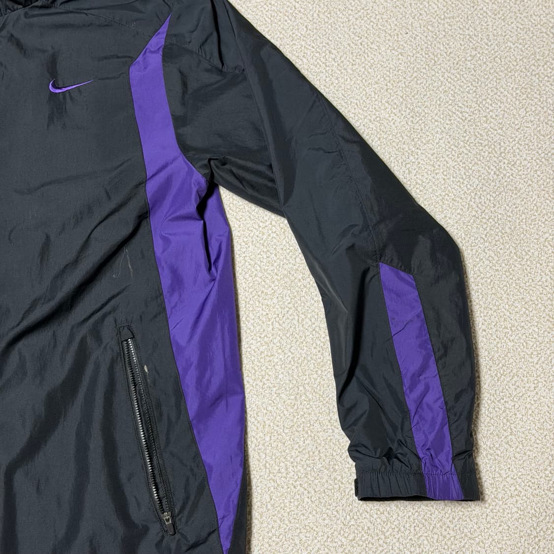 나이키 XL 블랙,퍼플 스우시 바람막이 상품이미지4