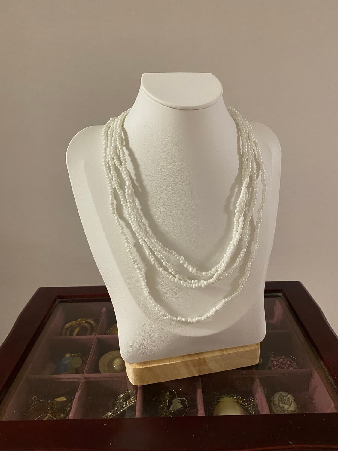 화이트 진주알색상 비즈 롱 목걸이 상품이미지3