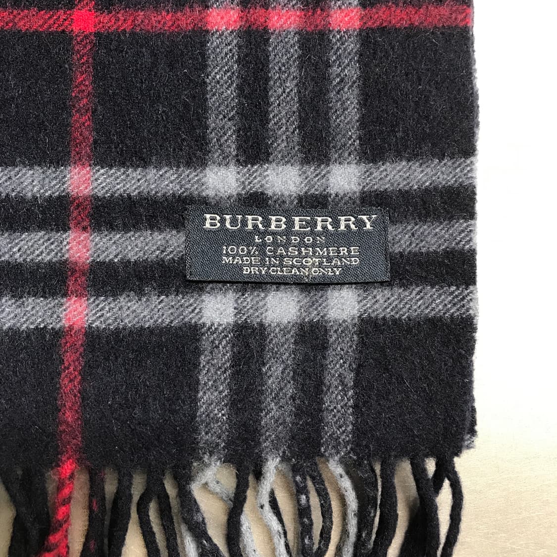 버버리 정품 캐시미어 머플러 네이비 상품이미지3