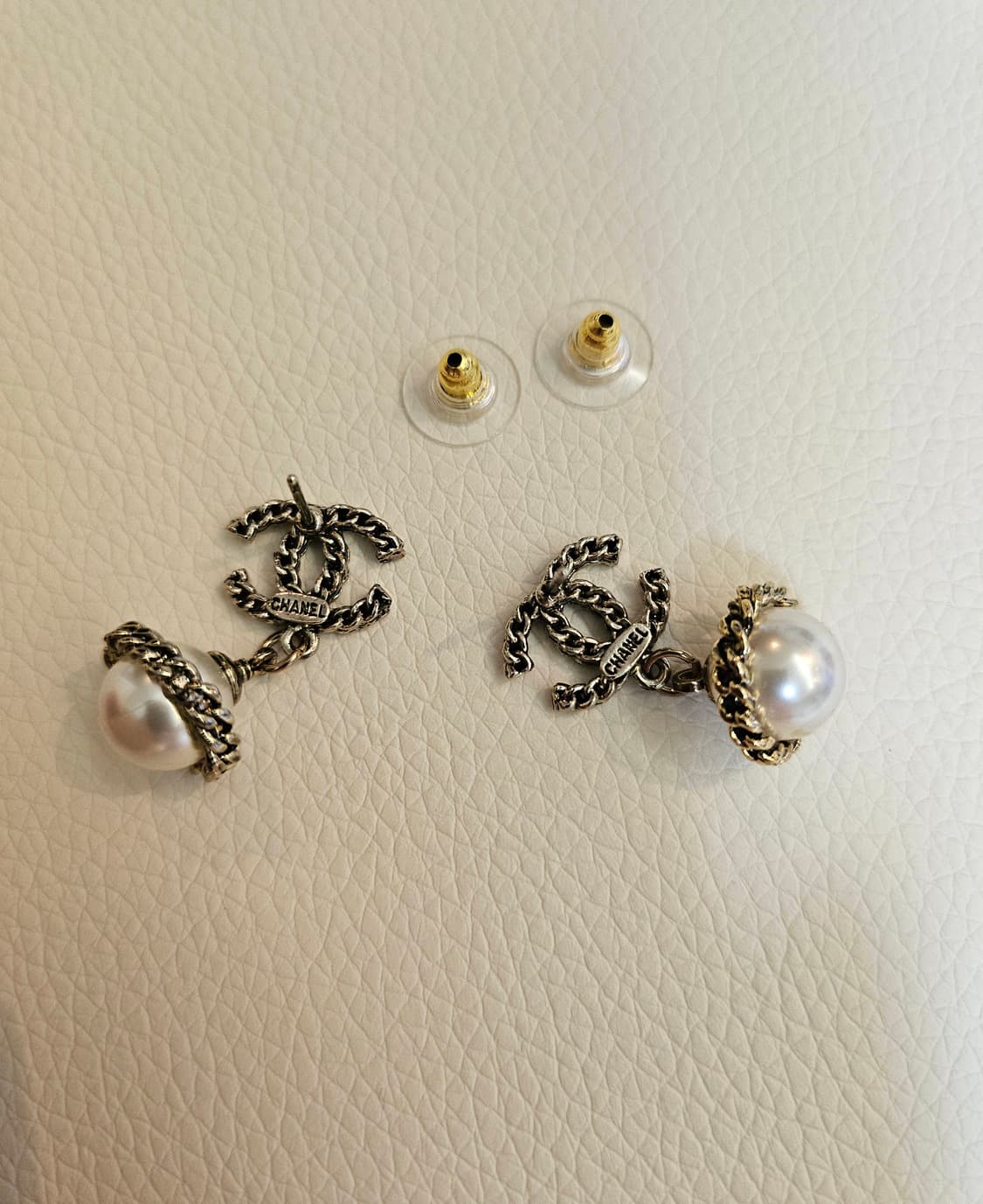 샤넬 앤틱체인우주선 CC 진주 드롭귀걸이 업사이클링 상품이미지6