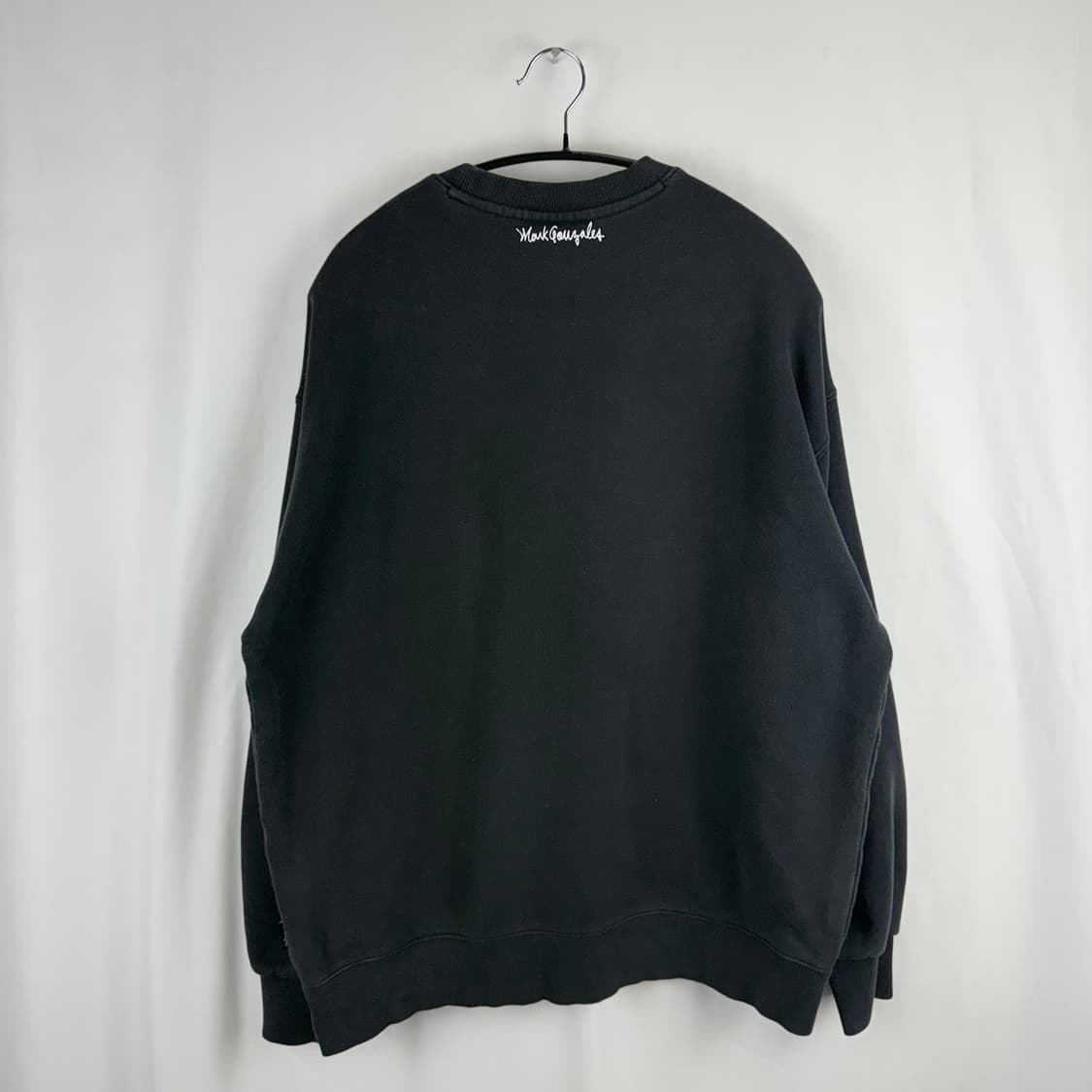 (L) 마크곤잘레스 빅 엔젤 로고 맨투맨 블랙 상품이미지7